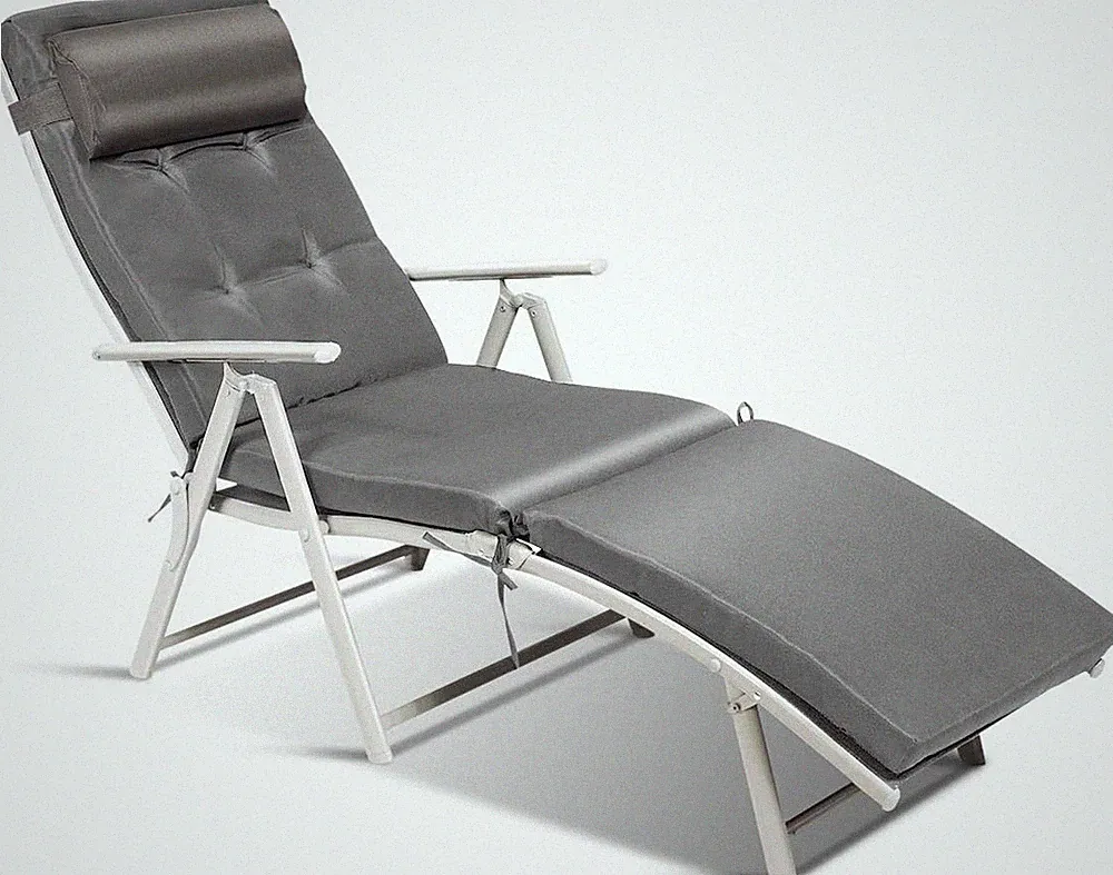 Outdoor Folding Chaise Lounge Chair, Lightweight Recliner Chair W/ 7 Adjustable